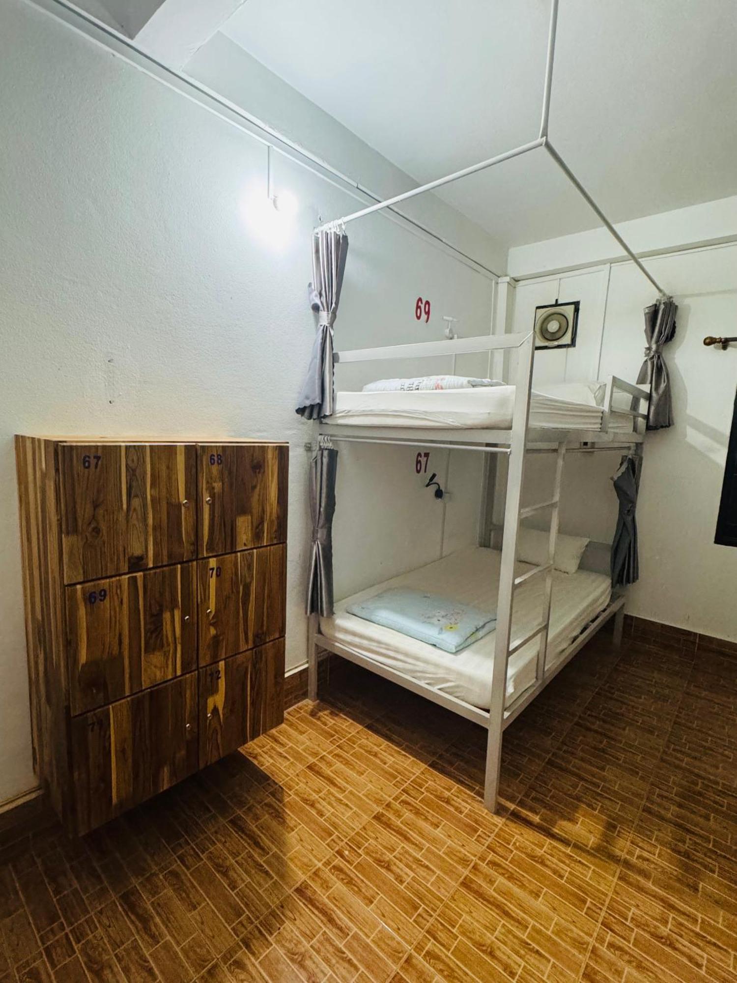 Vang Vieng Backpackers Hostel Εξωτερικό φωτογραφία