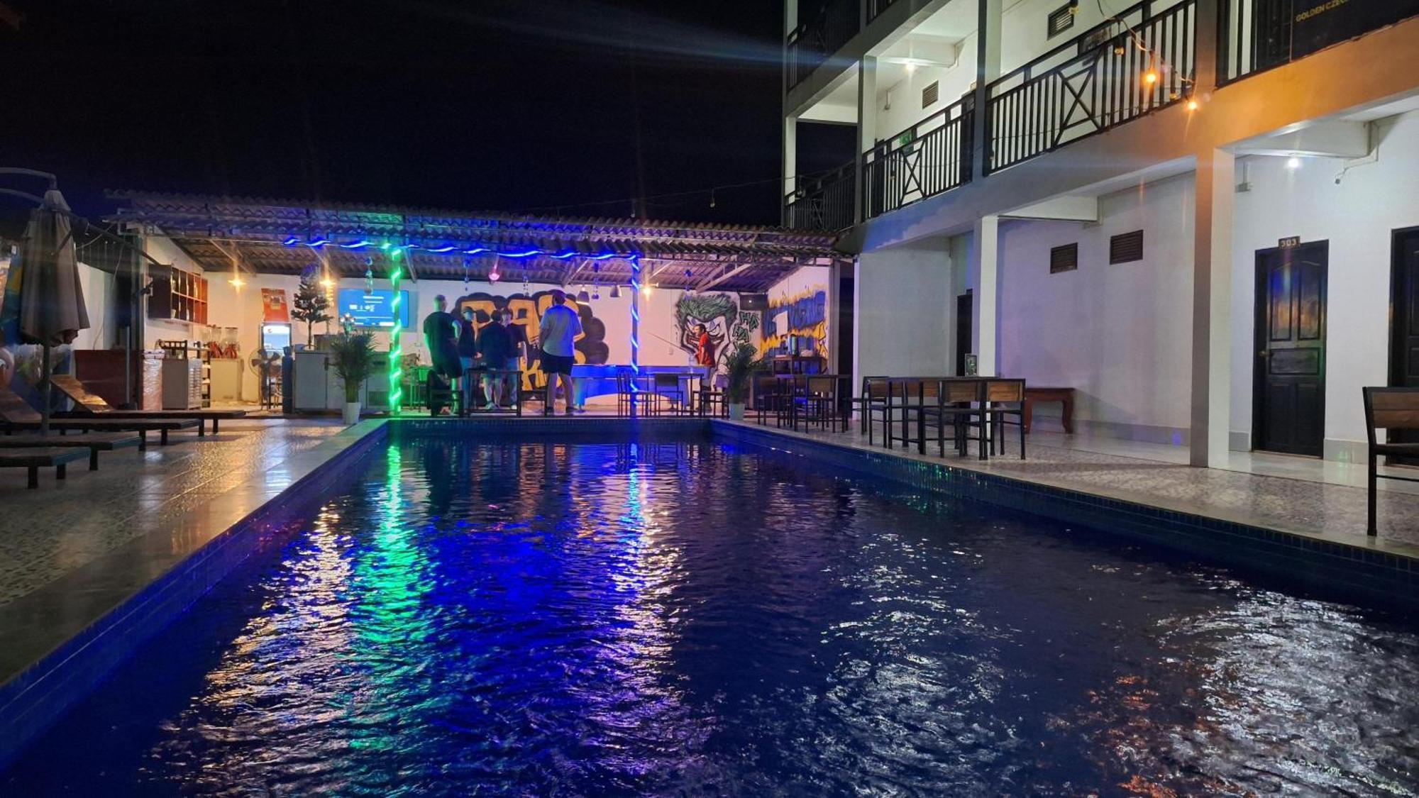 Vang Vieng Backpackers Hostel Εξωτερικό φωτογραφία